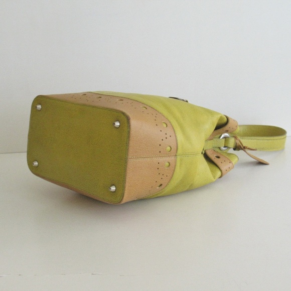 Mario Hernandez Exclusive Design Shoulder Bag - Picture 6 of 8